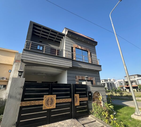 5 Marla Corner House